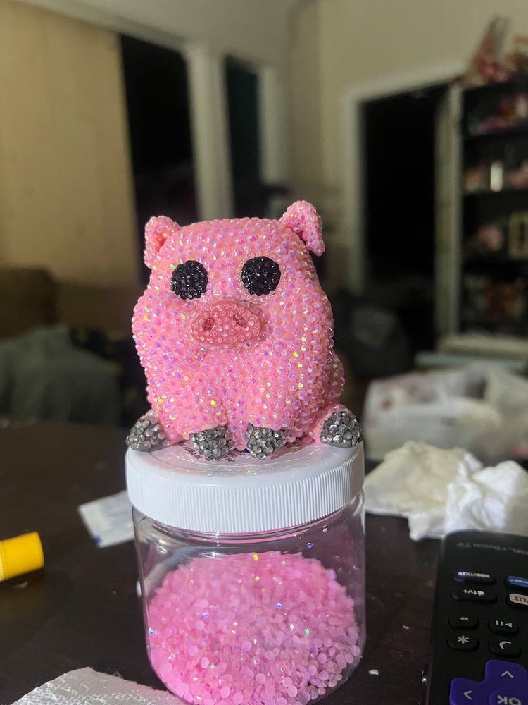 Bedazzled Waddles the pig